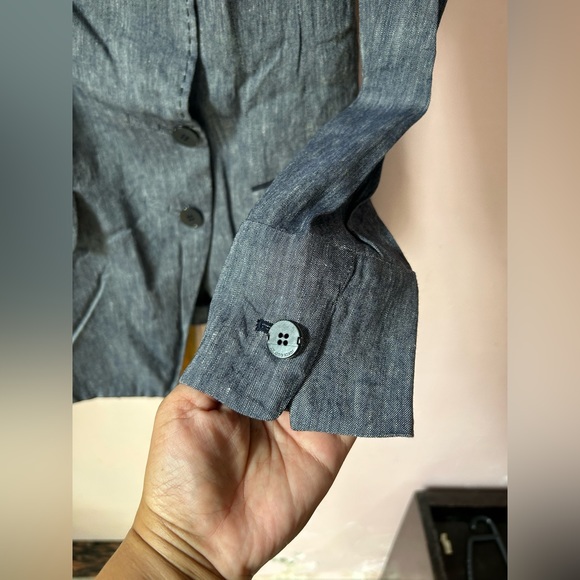 Anne Klein linen soft jacket. Size small. Used mildly - Picture 2 of 10